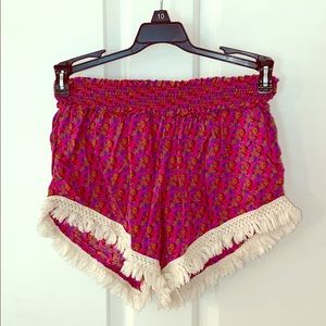 Flowy shorts. Brand (Natural Life)